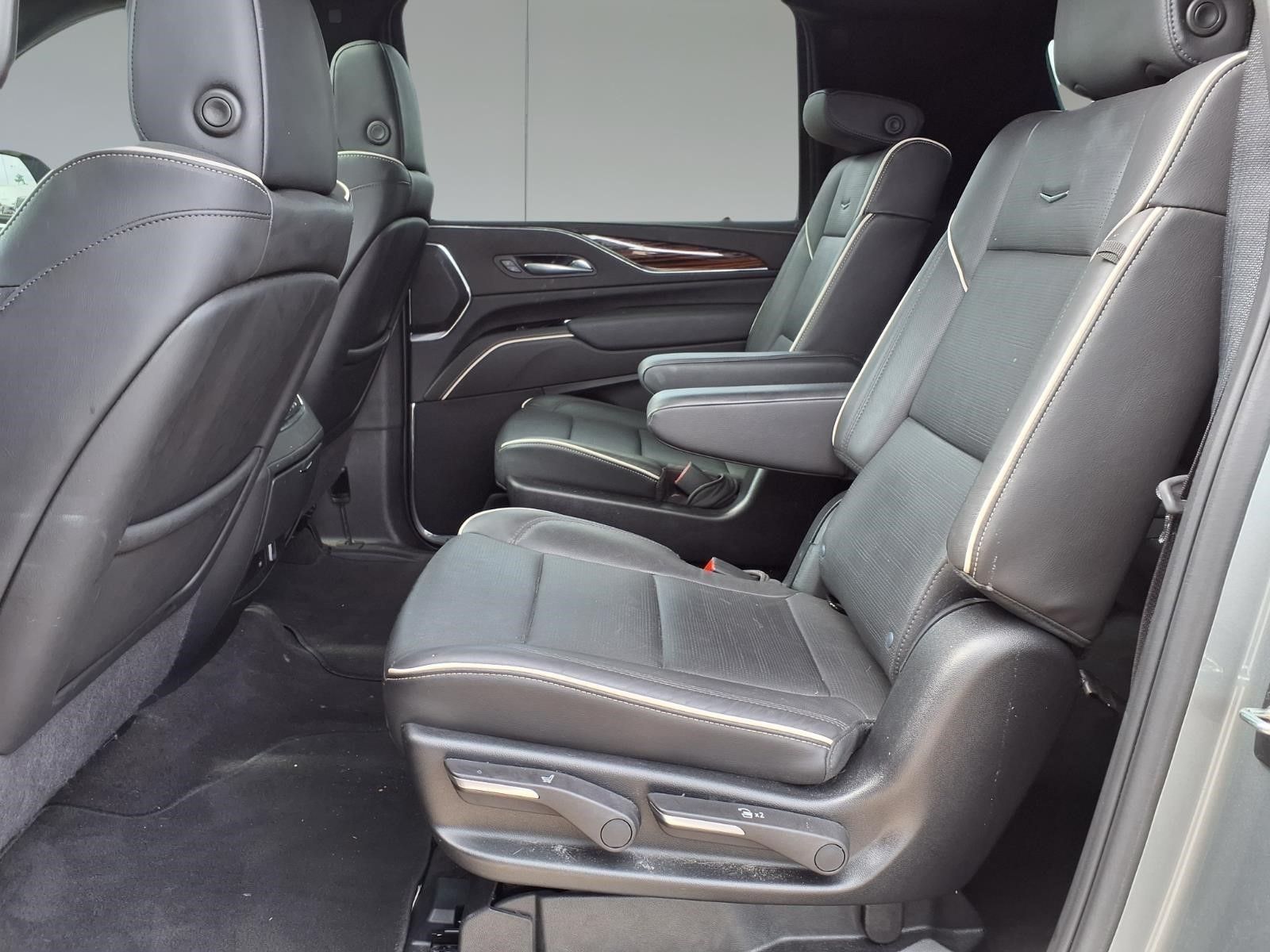 2024 Cadillac Escalade ESV Premium Silver at Bayway Cadillac of The Woodlands