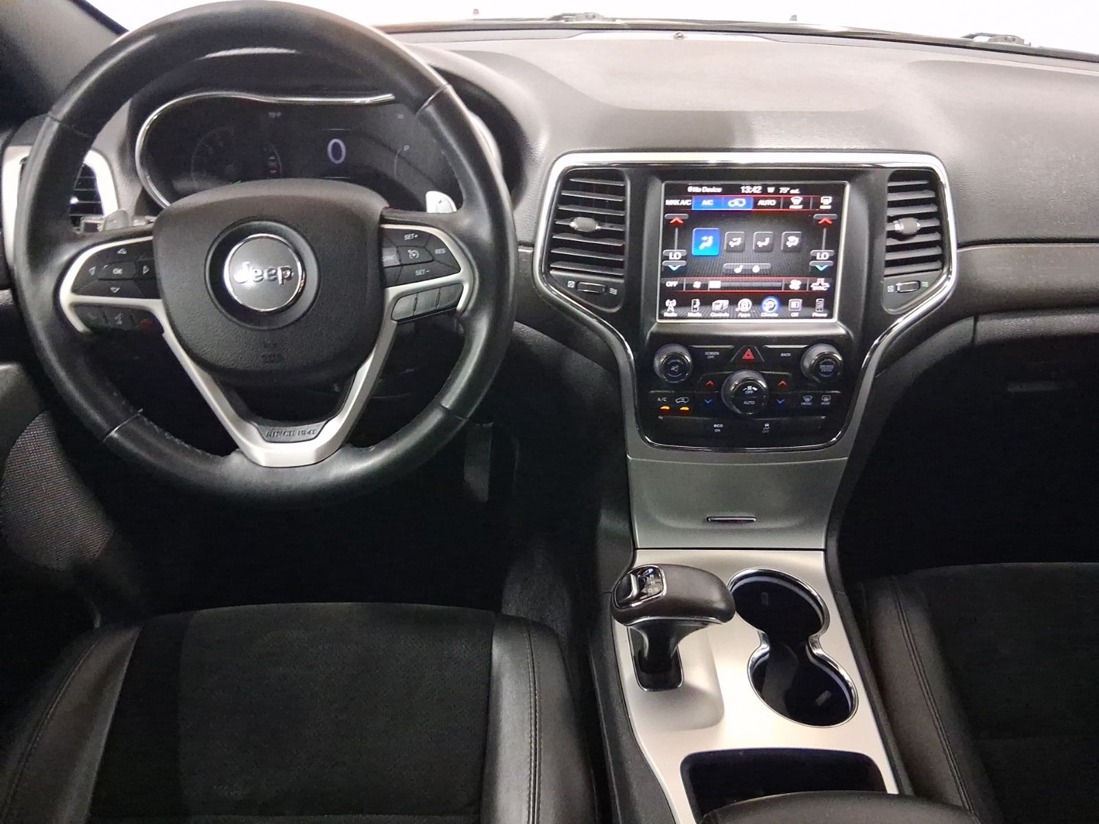 Used Car 2015 Jeep Grand Cherokee  Altitude For Sale Under $15,000 In Austin, Texas