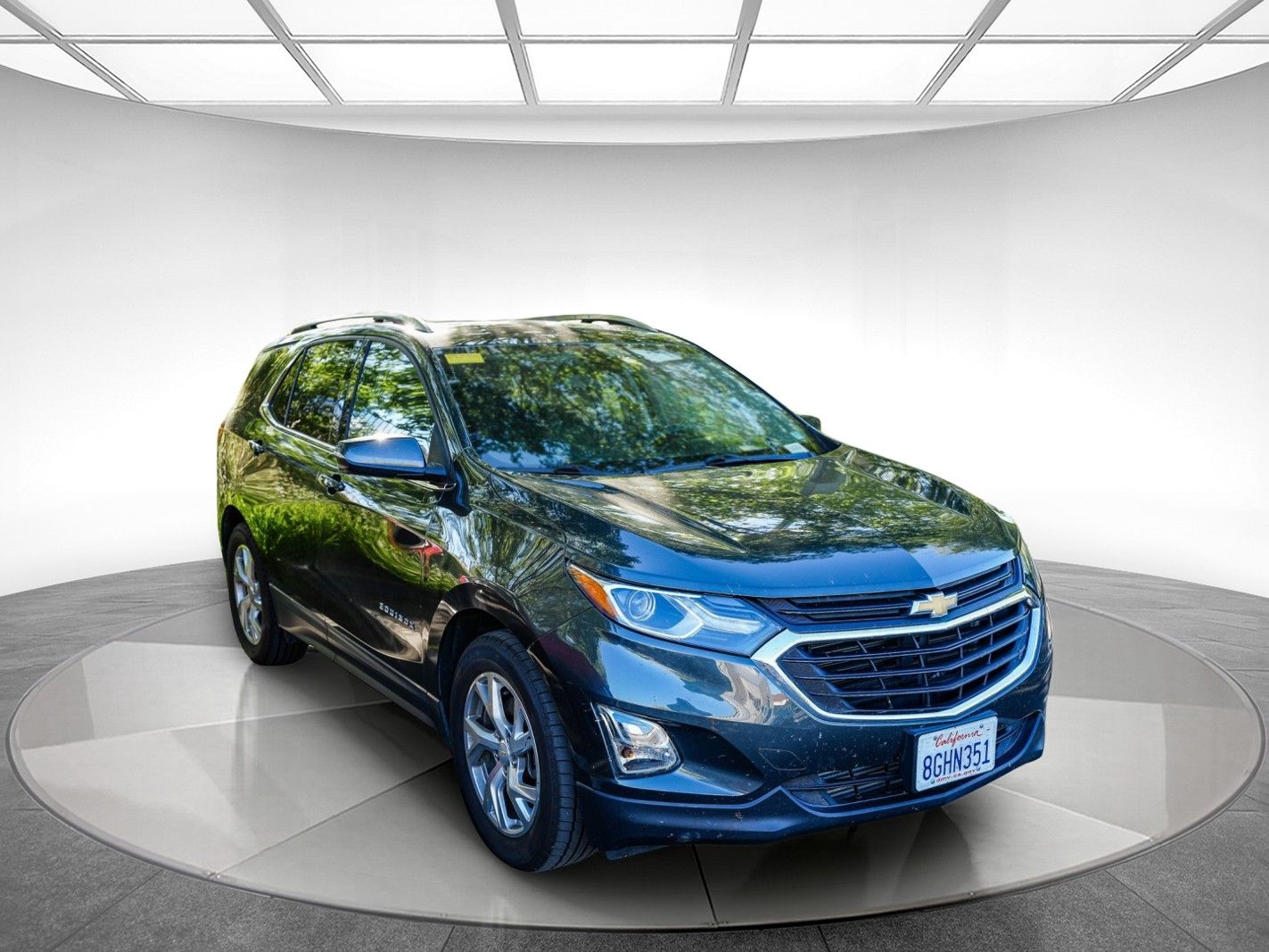 View vehicle photo 2