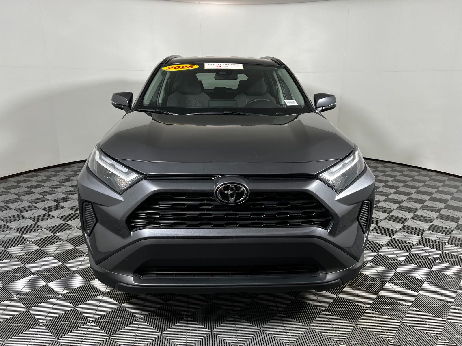 Thumbnail: 2025 Toyota RAV4 - 2