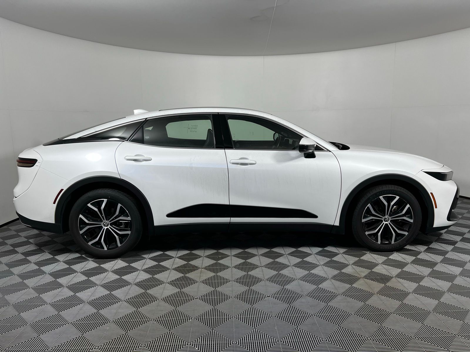 Thumbnail: 2024 Toyota Crown - 4