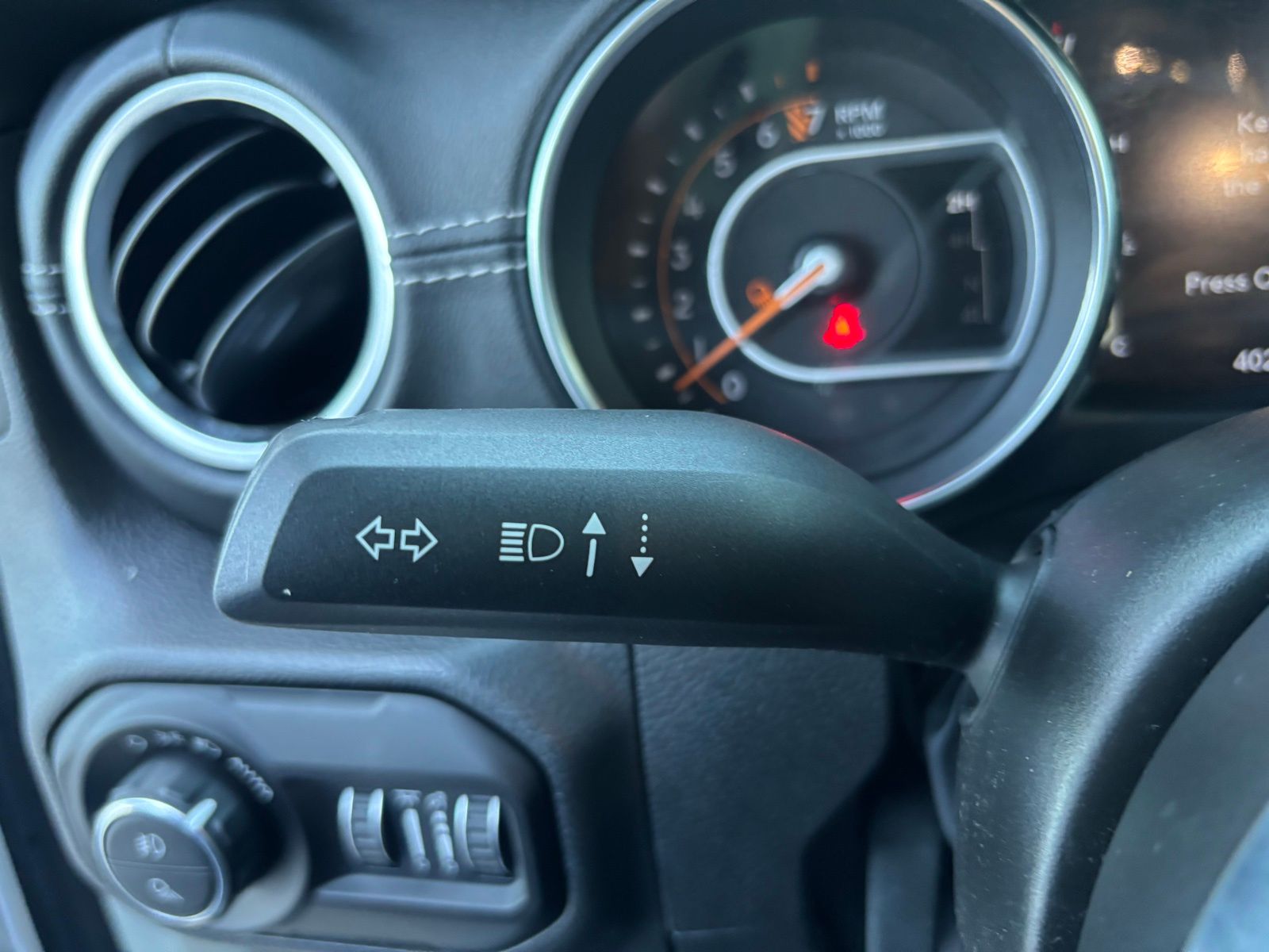 Used Car 2022 Jeep Gladiator  Overland For Sale Under $35,000 In Austin, Texas