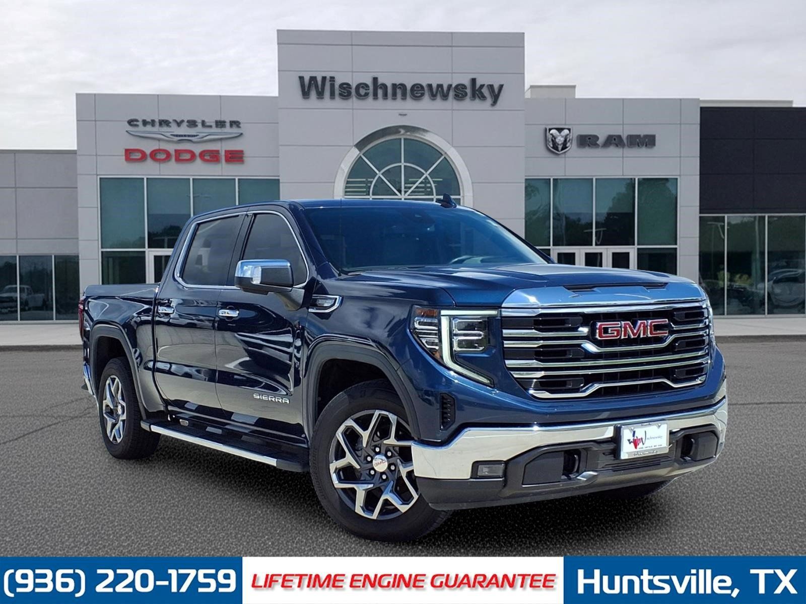 Pacific Blue Metallic 2022 GMC Sierra 1500 SLT Crew Cab RWD Pickup Truck 4X2 Automatic