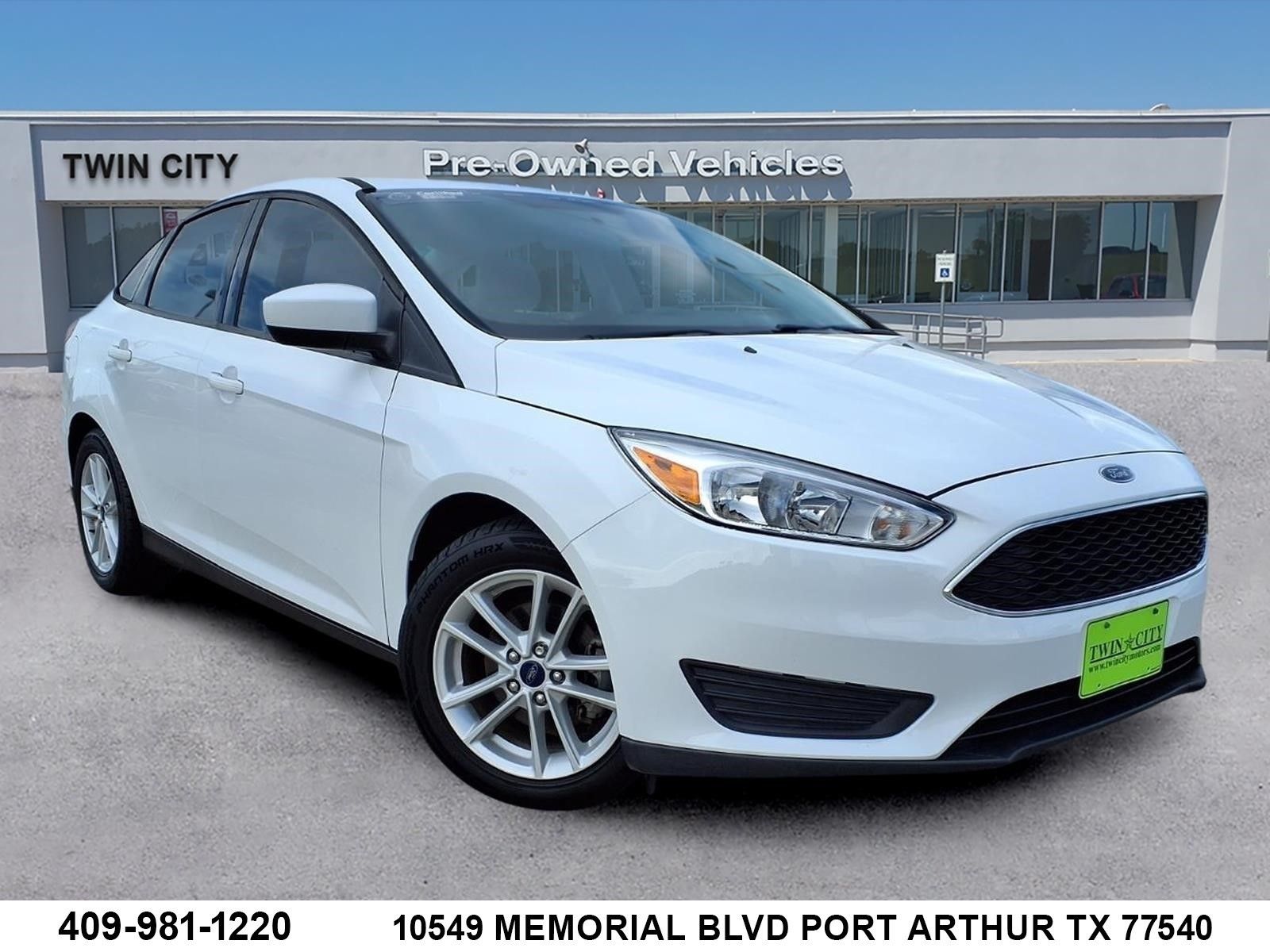 Oxford White 2018 Ford Focus Sedan Front-Wheel Drive 6-Speed Automatic