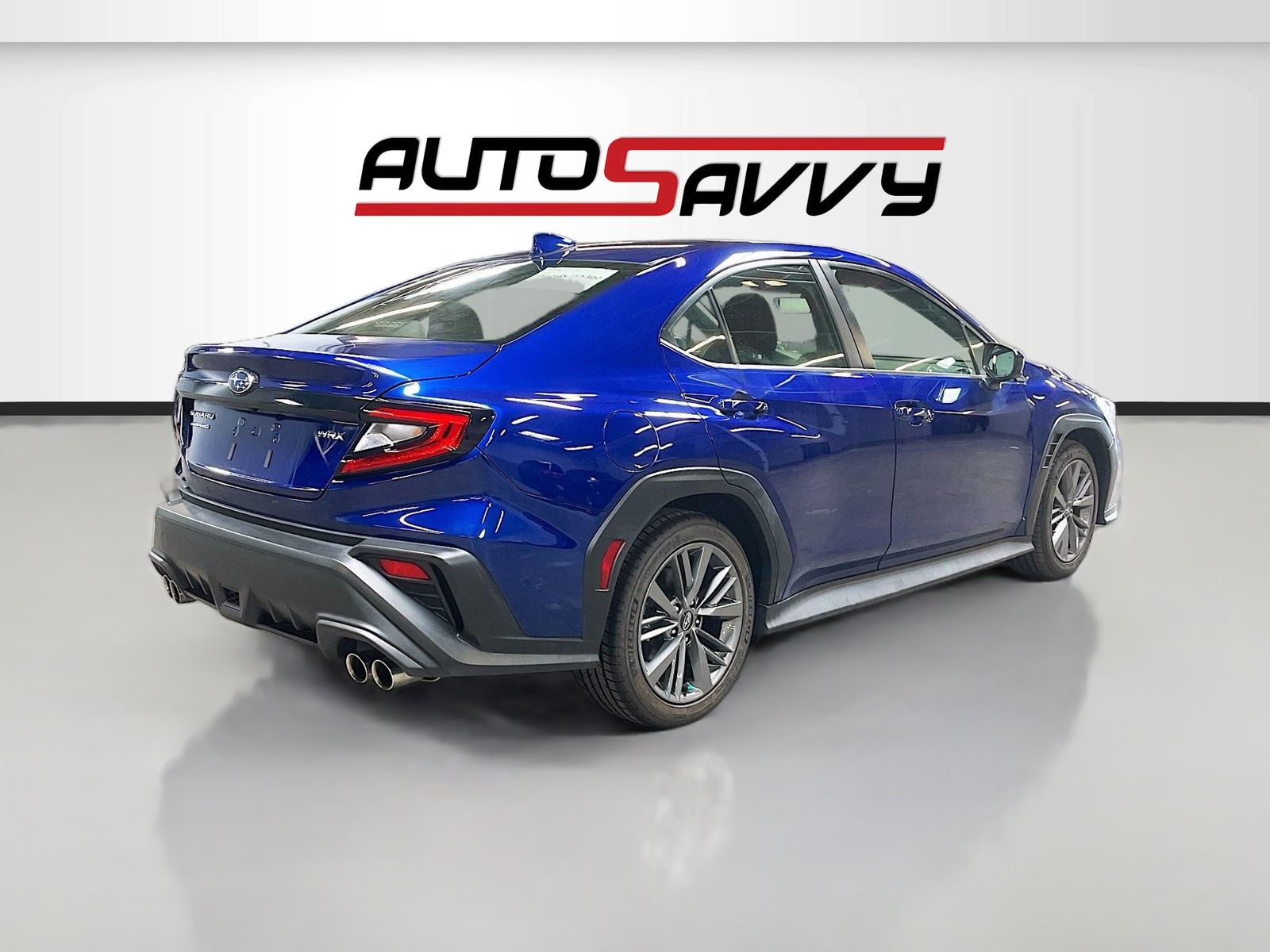 Used 2023 Blue Subaru Base image 7