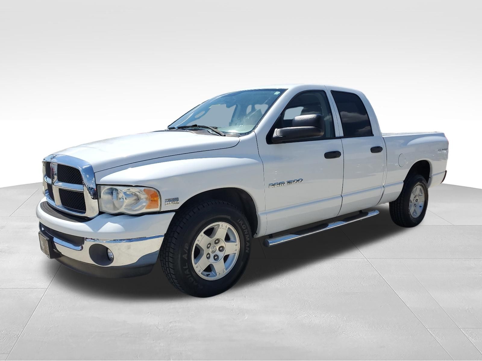 2005 Dodge RAM 1500 SLT Quad Cab RWD