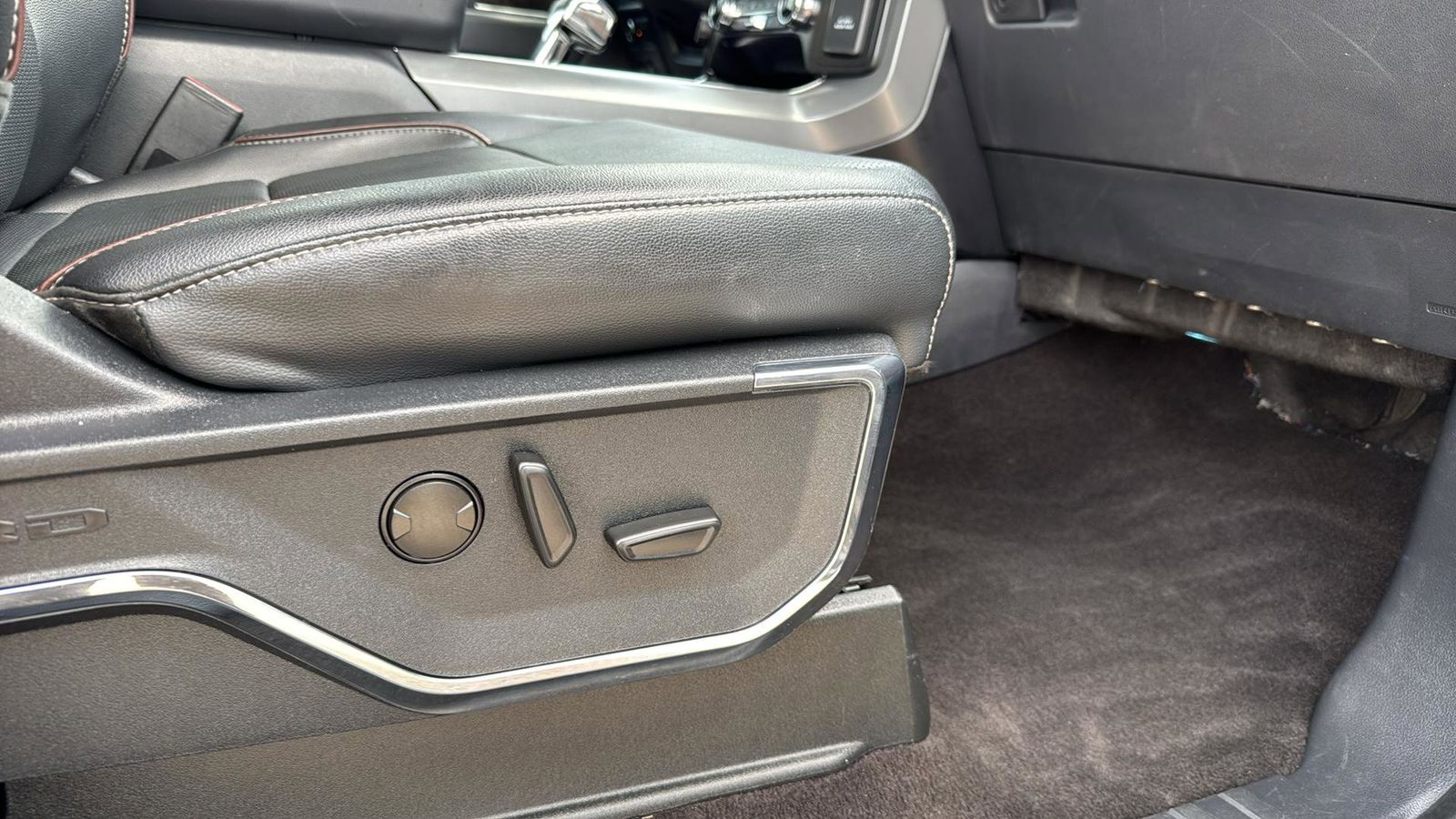 Used Car 2022 Ford F-150  Lariat For Sale Under $40,000 In Austin, Texas