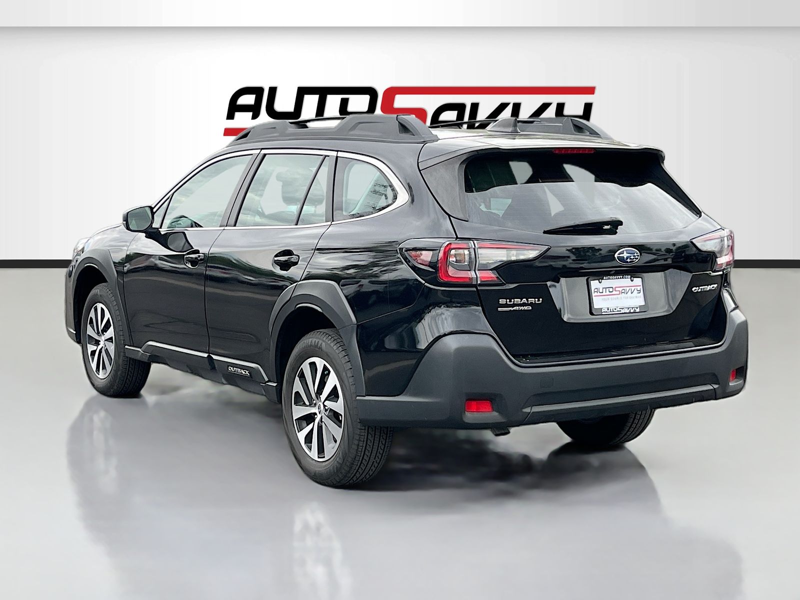 Used 2023 Black Subaru 2.5i image 5