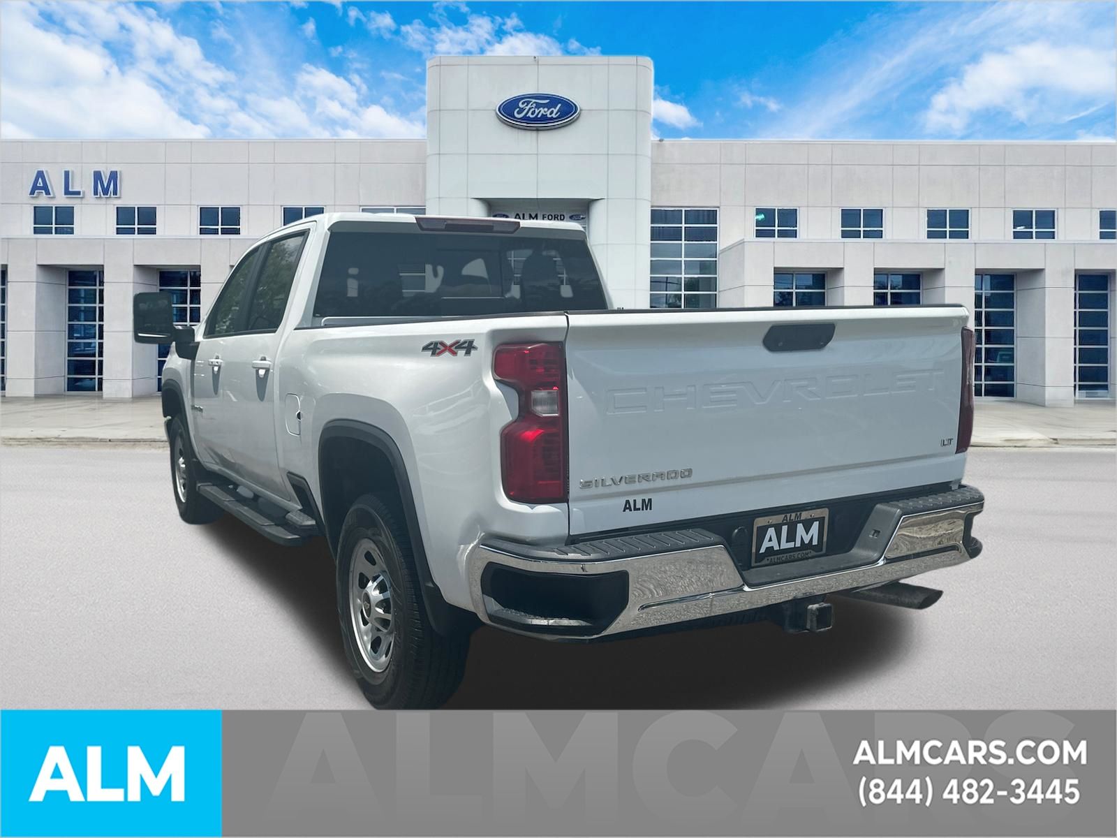 Used 2022 White Chevrolet LT image 8