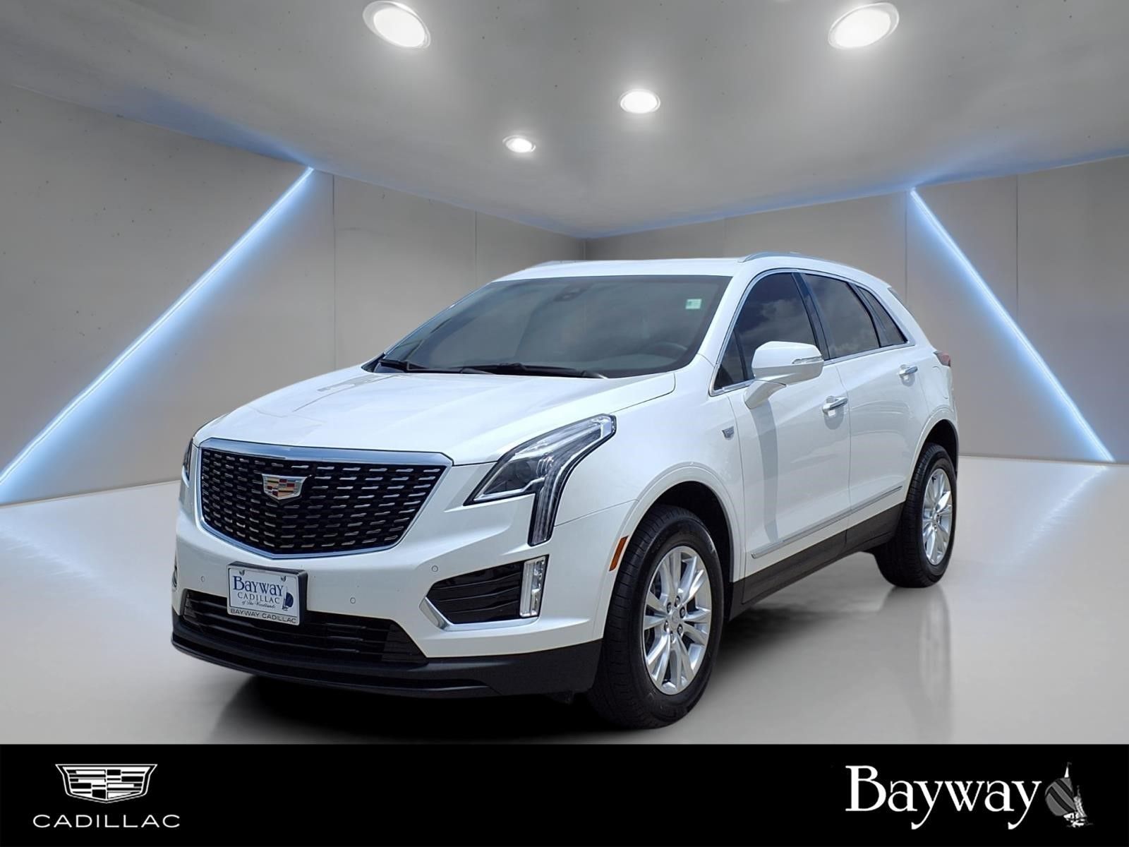 2026 Cadillac XT5 Luxury White at Bayway Cadillac of The Woodlands