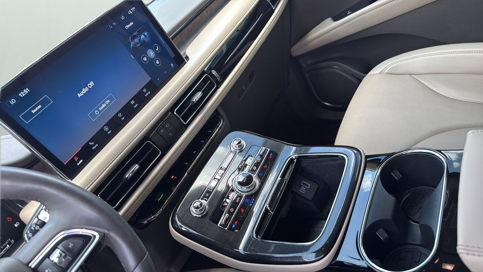 Used Car 2023 Lincoln Nautilus  Reserve For Sale Under $40,000 In Austin, Texas