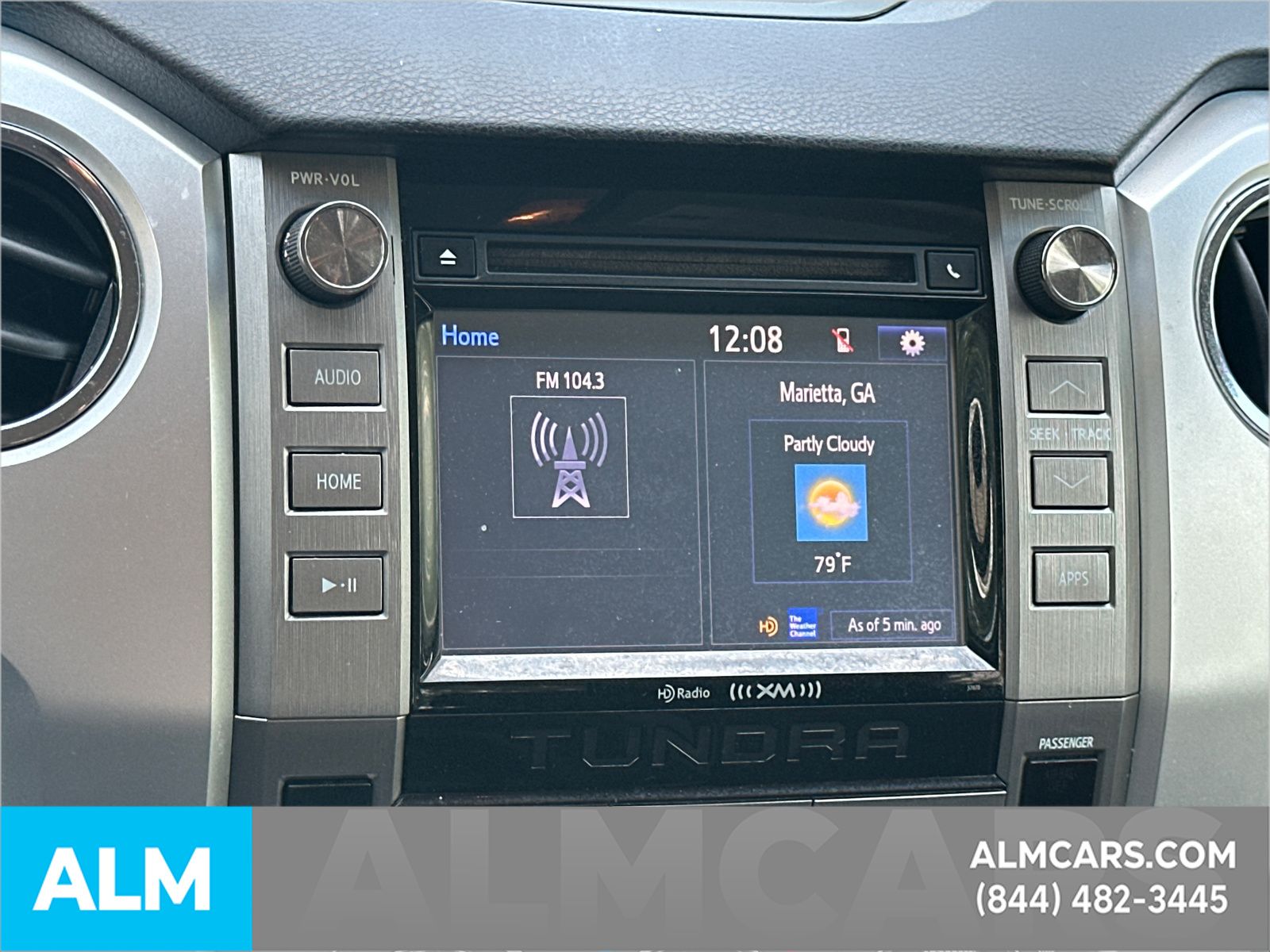 Used 2015 Gray Toyota SR5 image 31