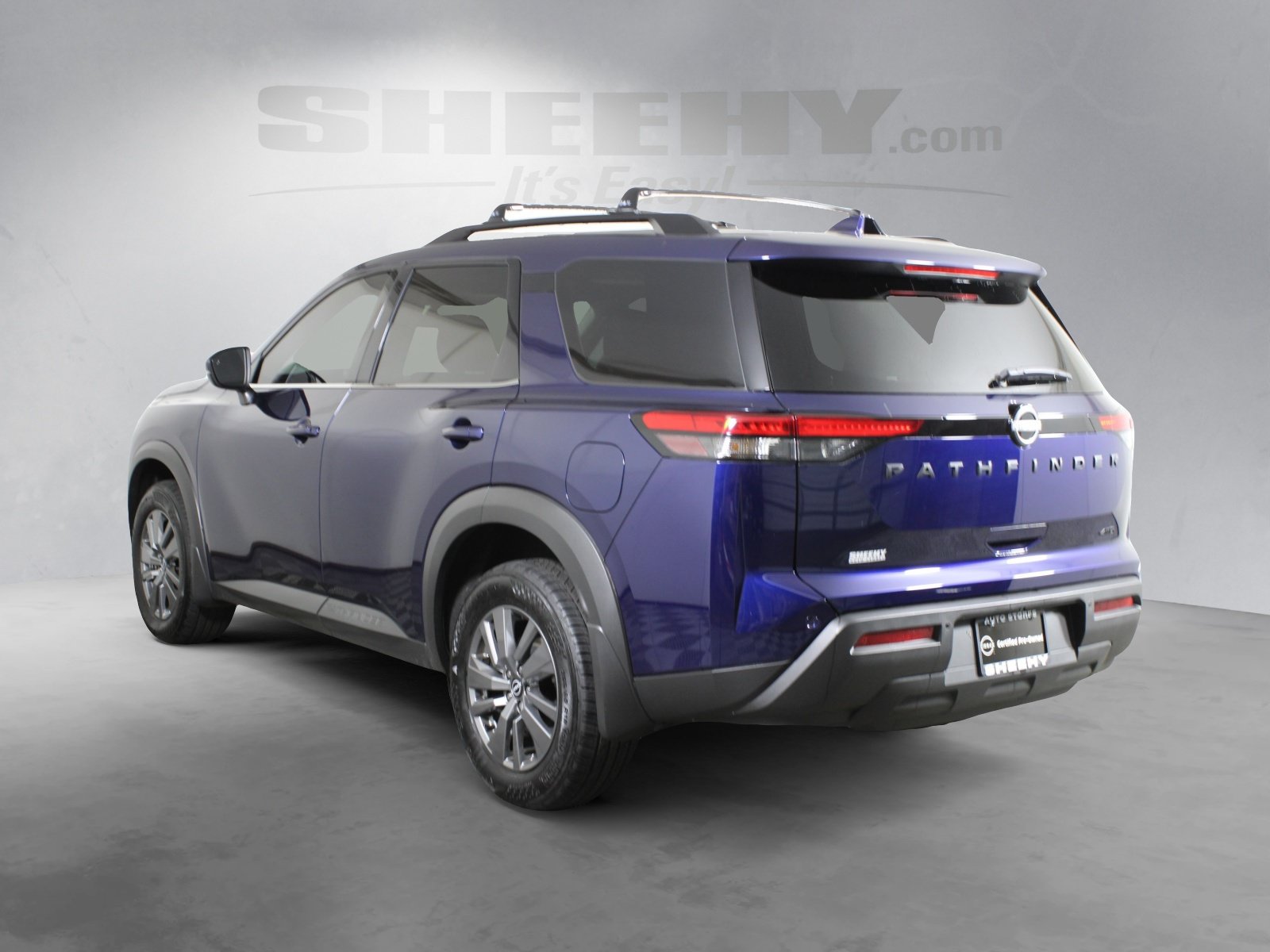 Used 2025 Blue Nissan SV image 12