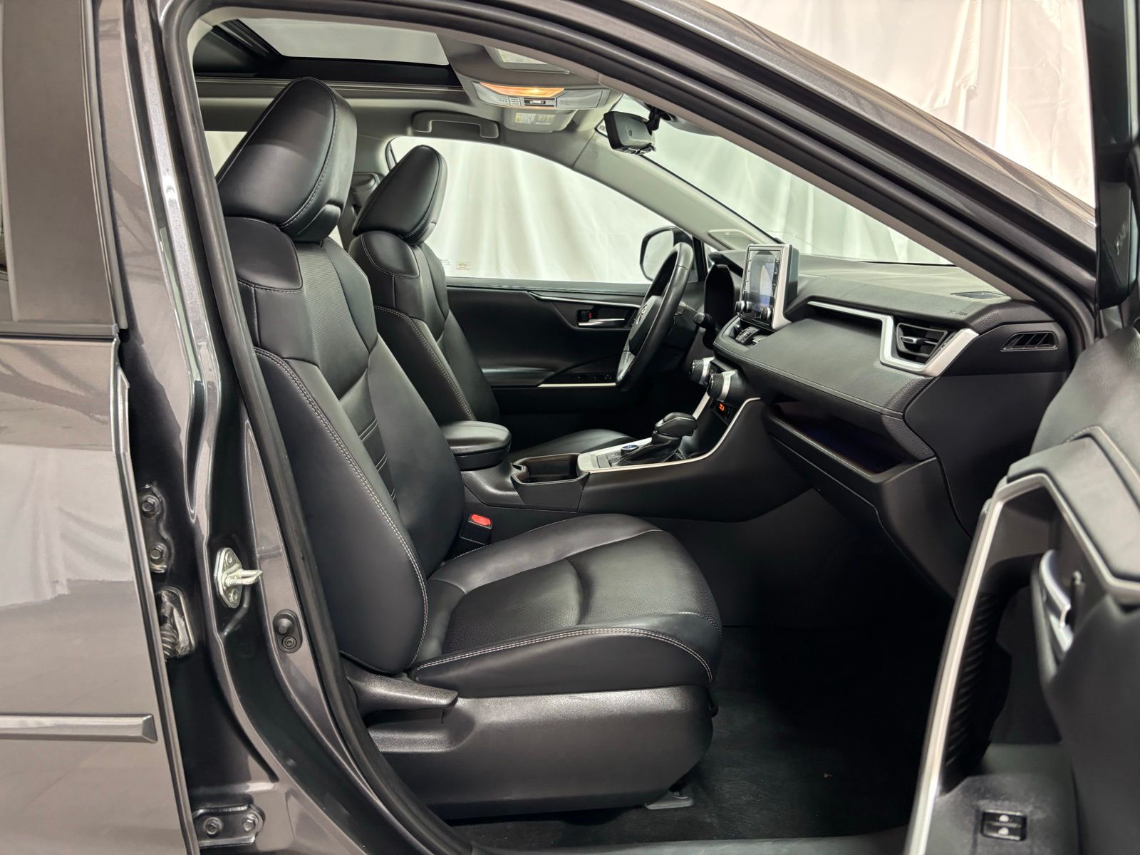 Used Car 2020 Toyota Rav4 Hybrid  Limited For Sale Under $25,000 In Austin, Texas