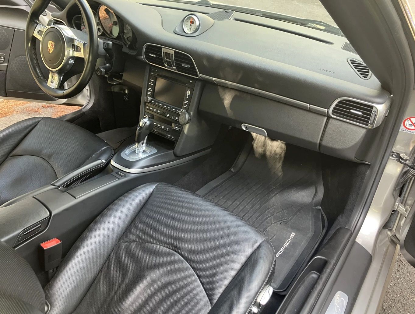 2012 Porsche 911 Carrera 4S — photo 2