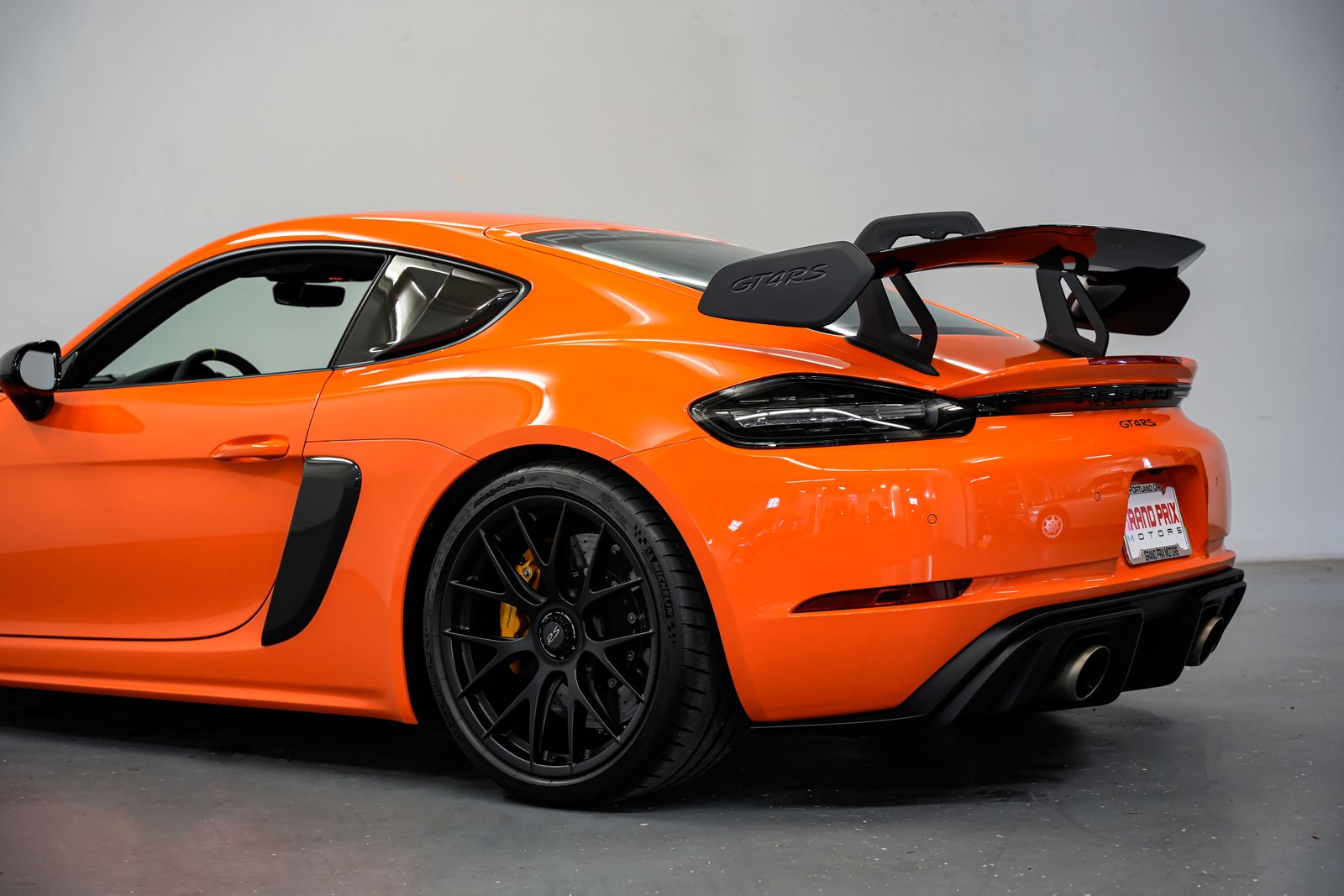 2023 Porsche 718 Cayman GT4 RS — photo 31