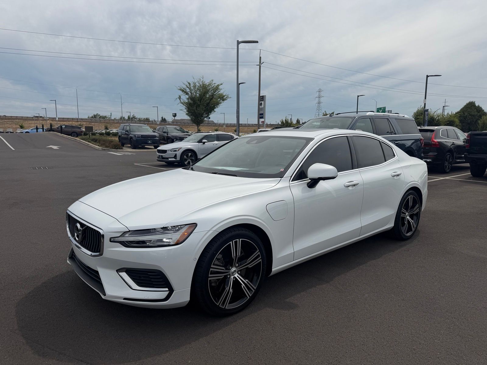 2021 Volvo S60 Hybrid Plug-in Recharge Inscription eAWD
