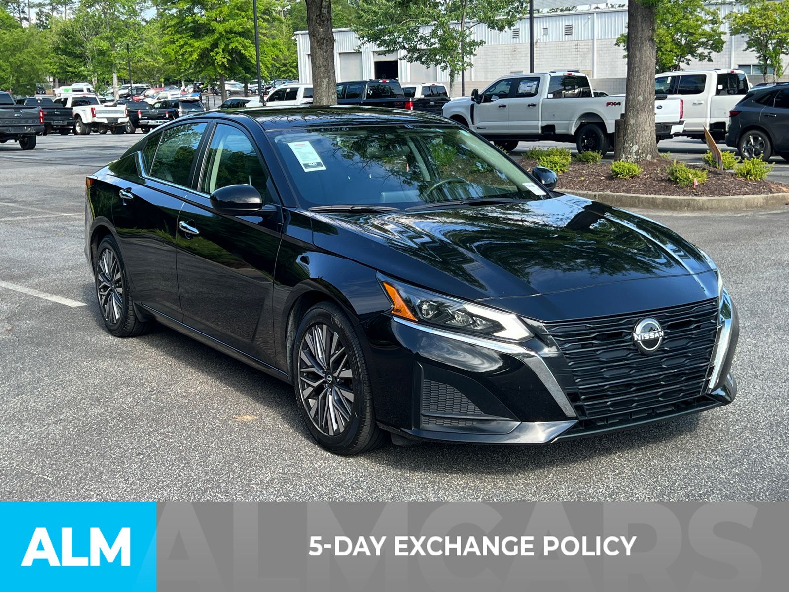 2023 Nissan Altima 2.5 SV photo 3