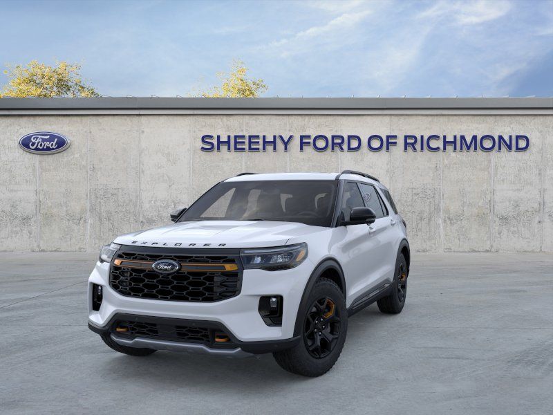 New 2026 Space White Metallic Ford Tremor image 3