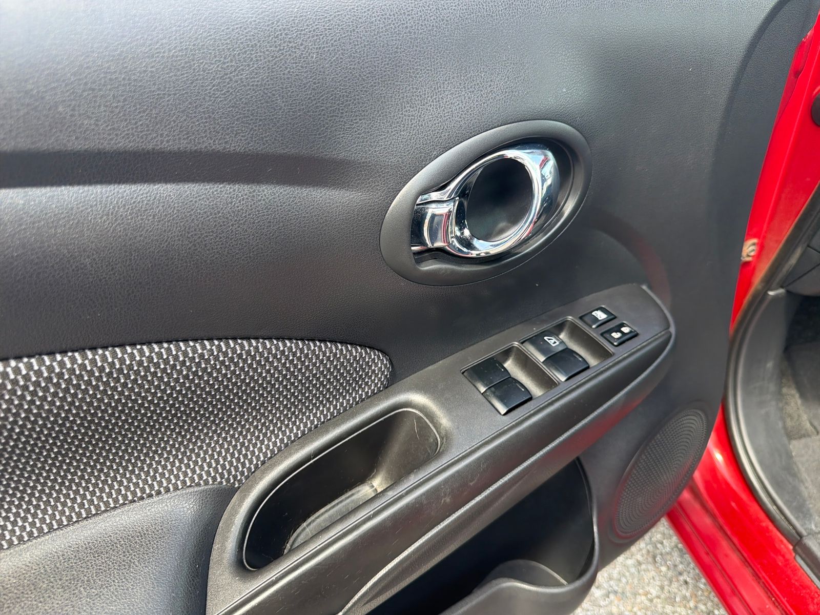 Used 2015 Nissan Versa 1.6 SV 4D Sedan