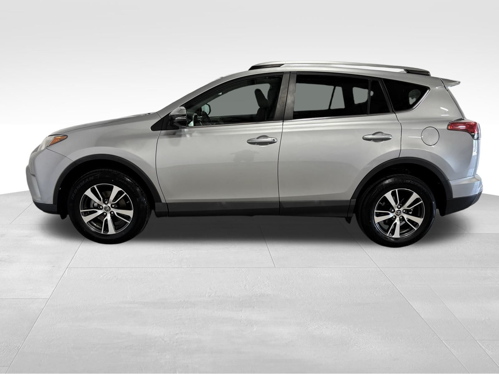 Used Car 2018 Toyota Rav4  For Sale Under $20,000 In Austin, Texas