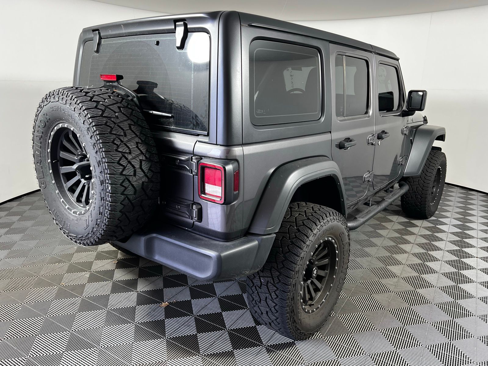 Thumbnail: 2025 Jeep Wrangler - 5