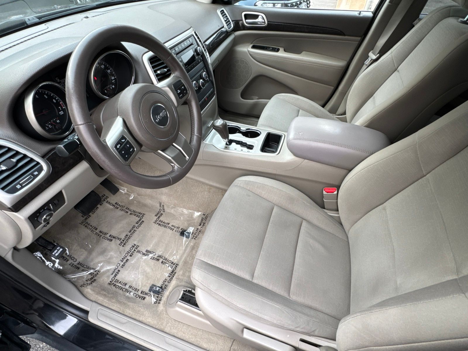 Used 2012 Brilliant Black Crystal Pearlcoat Jeep Laredo image 38