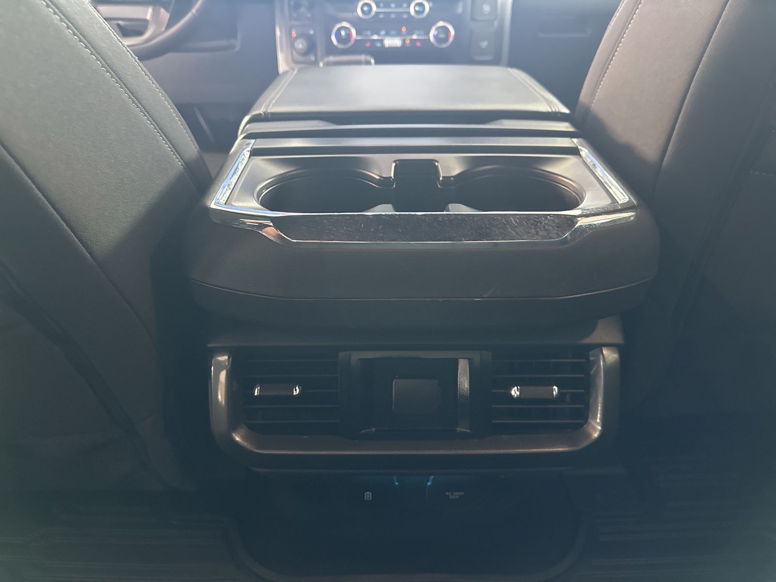 Certified Used 2023 Oxford White Ford XLT image 25