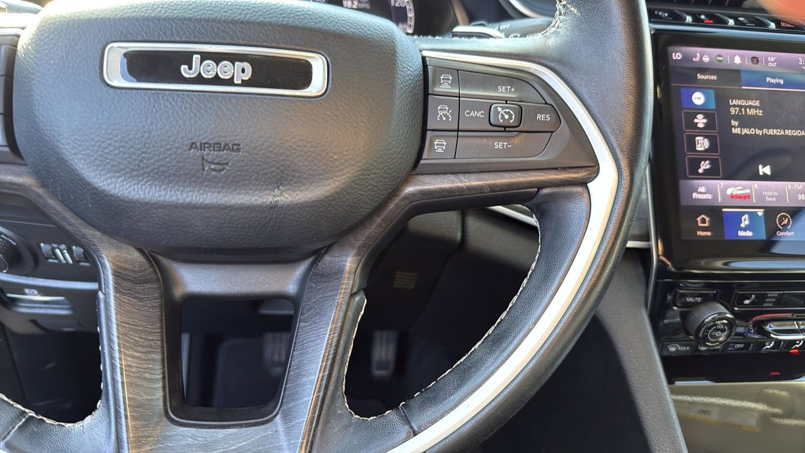 Used Car 2022 Jeep Grand Cherokee L  Limited For Sale Under $35,000 In Austin, Texas