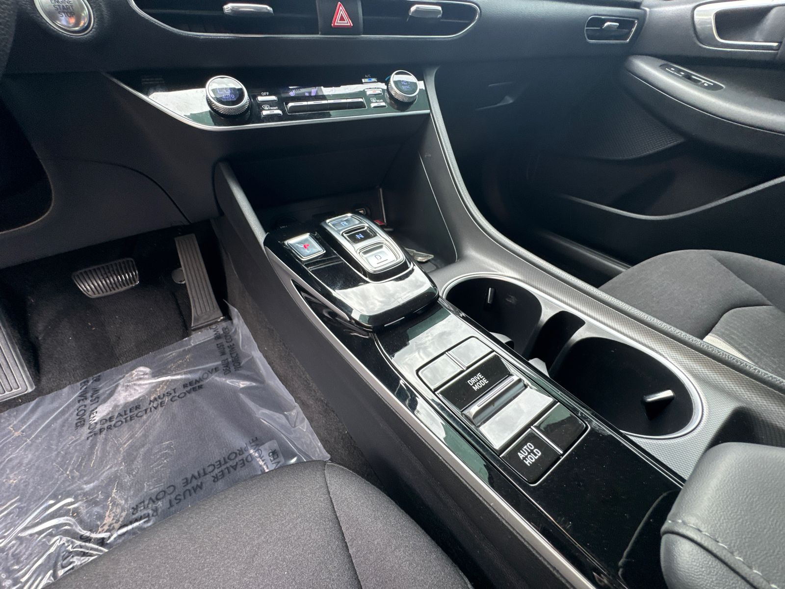 Used 2023 Silver Hyundai SEL image 29