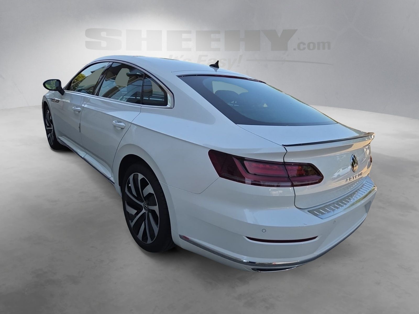 Used 2022 White Volkswagen 2.0T SEL R-Line image 14