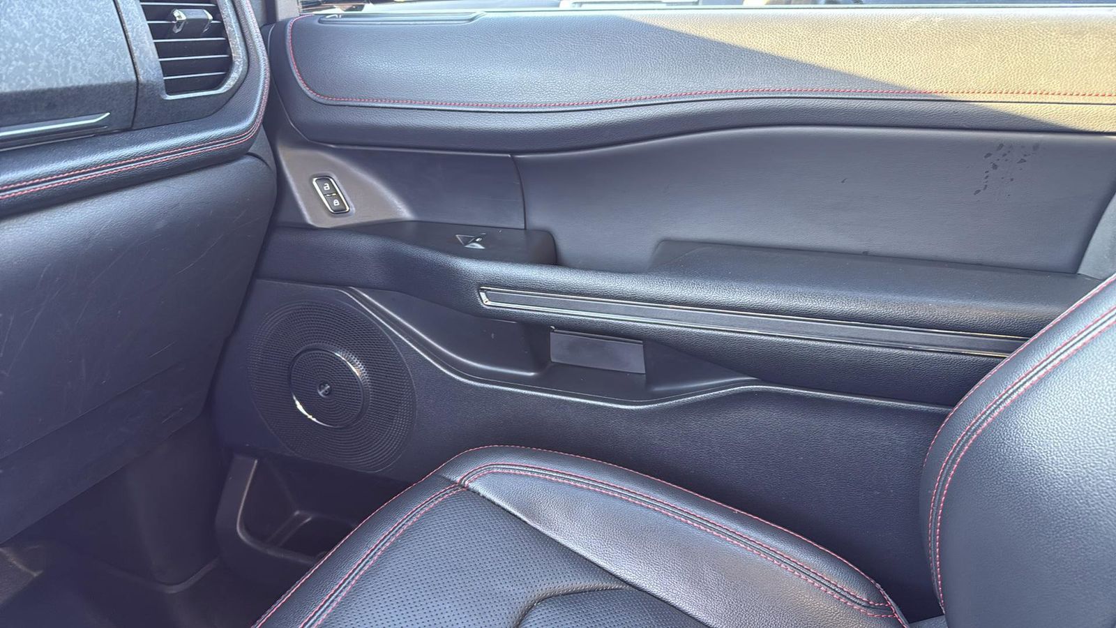 Used Car 2022 Ford Expedition Max  Limited For Sale Under $35,000 In Austin, Texas