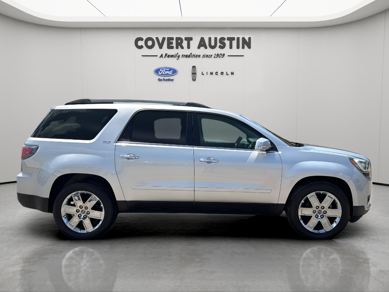 Used 2017 Silver GMC Limited image 6