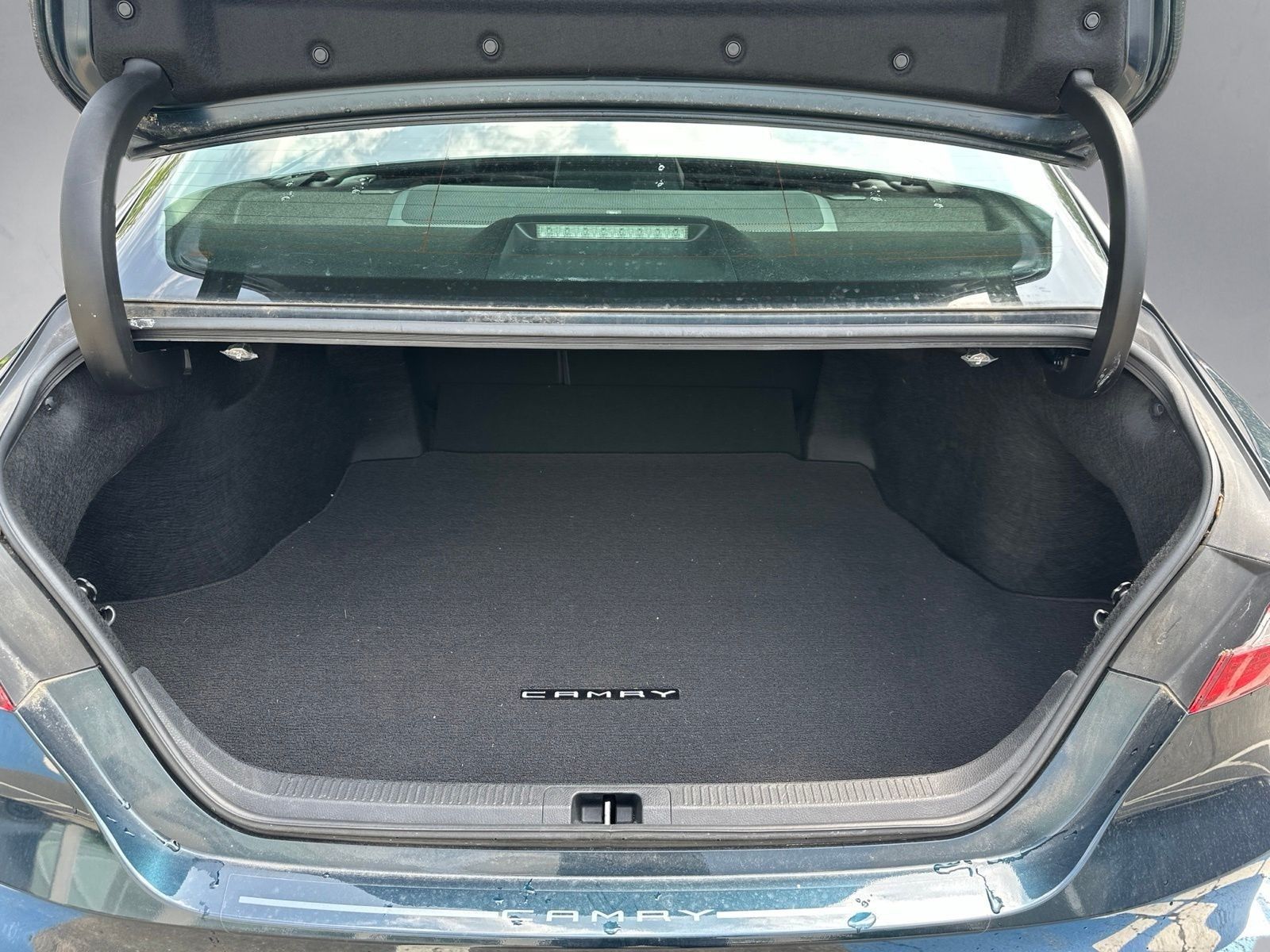 Used 2019 Blue Toyota XLE image 28