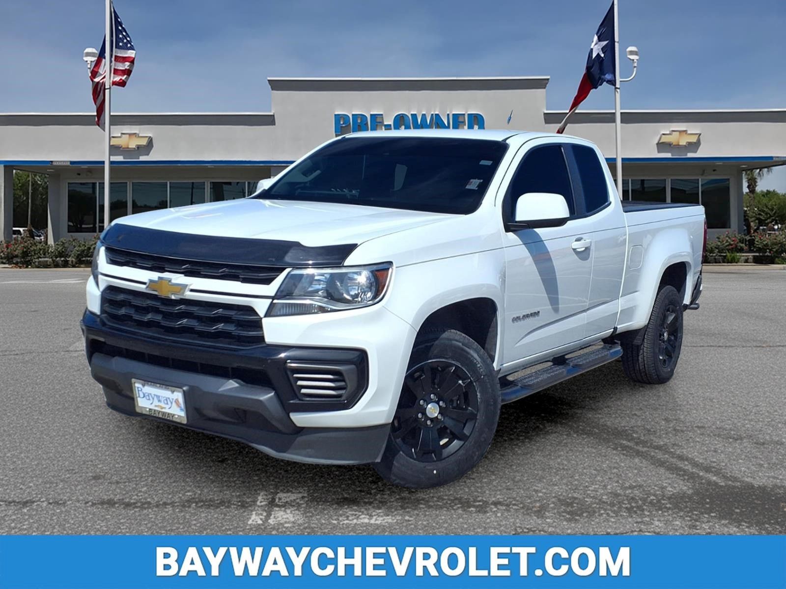 Summit White 2022 Chevrolet Colorado LT Extended Cab RWD Pickup Truck 4X2 6-Speed Automatic
