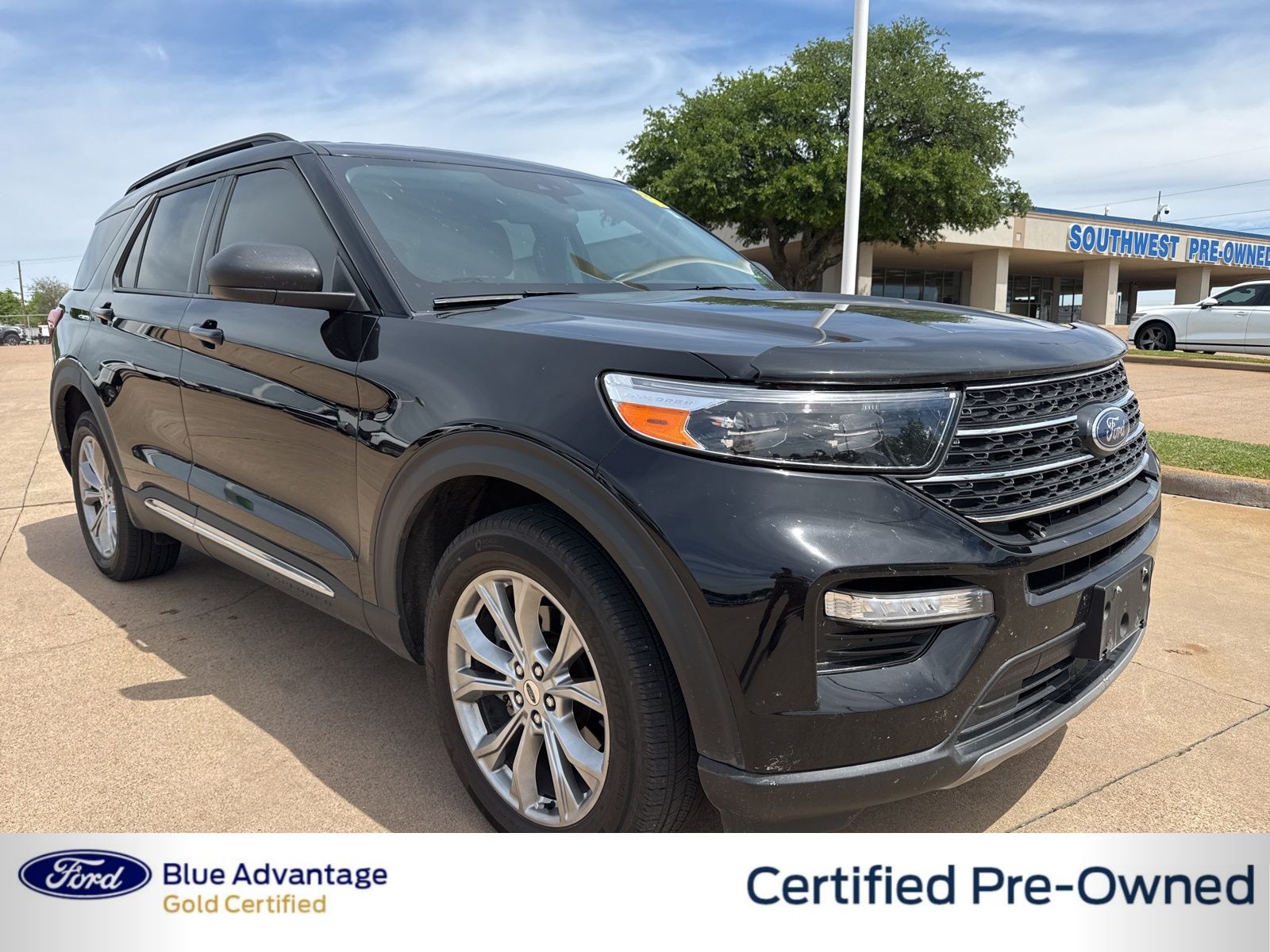 2023 Ford Explorer XLT AWD