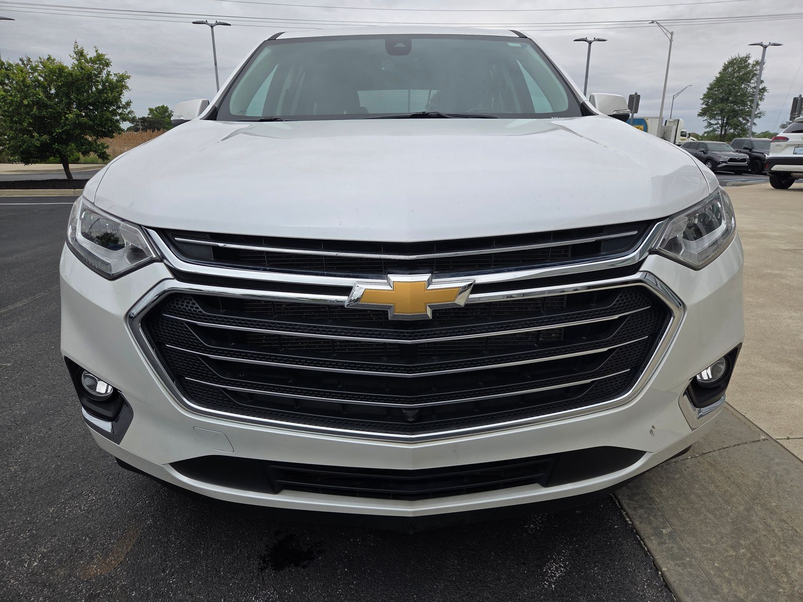 used 2021 Chevrolet Traverse car, priced at $27,244
