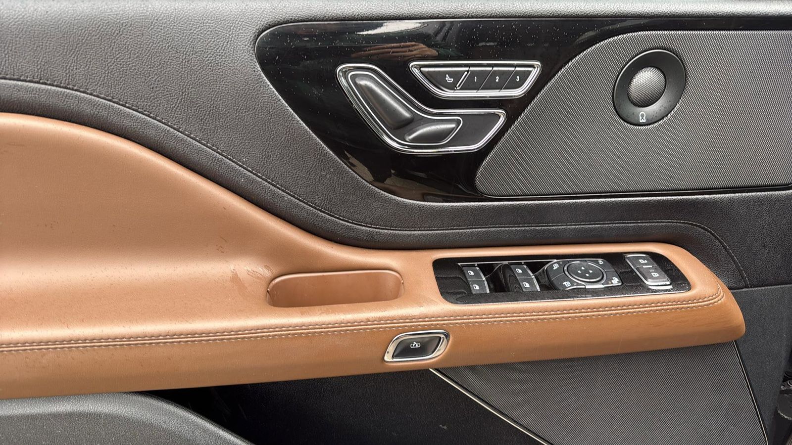 Used Car 2023 Lincoln Aviator  Reserve For Sale Under $50,000 In Austin, Texas