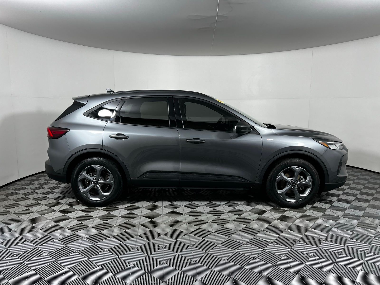 Thumbnail: 2025 Ford Escape - 4