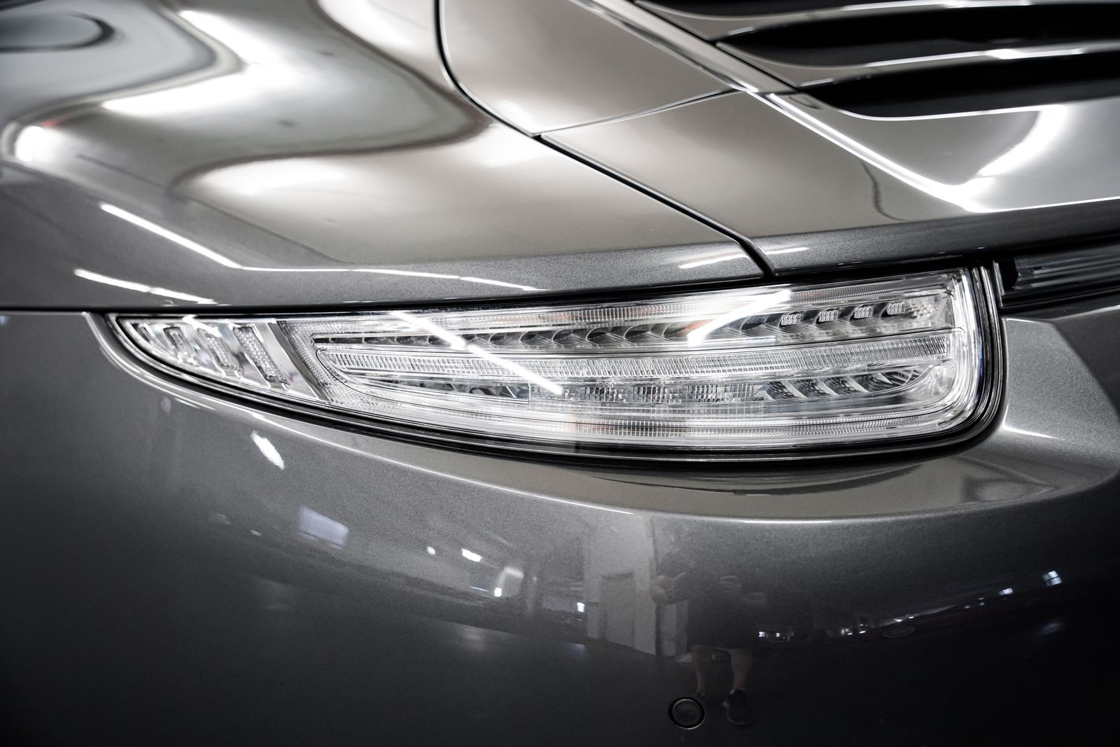 2013 Porsche 911 Carrera 4S — photo 35