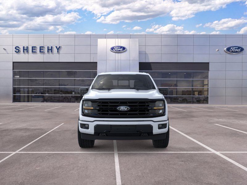 New 2026 Oxford White Ford XLT image 2