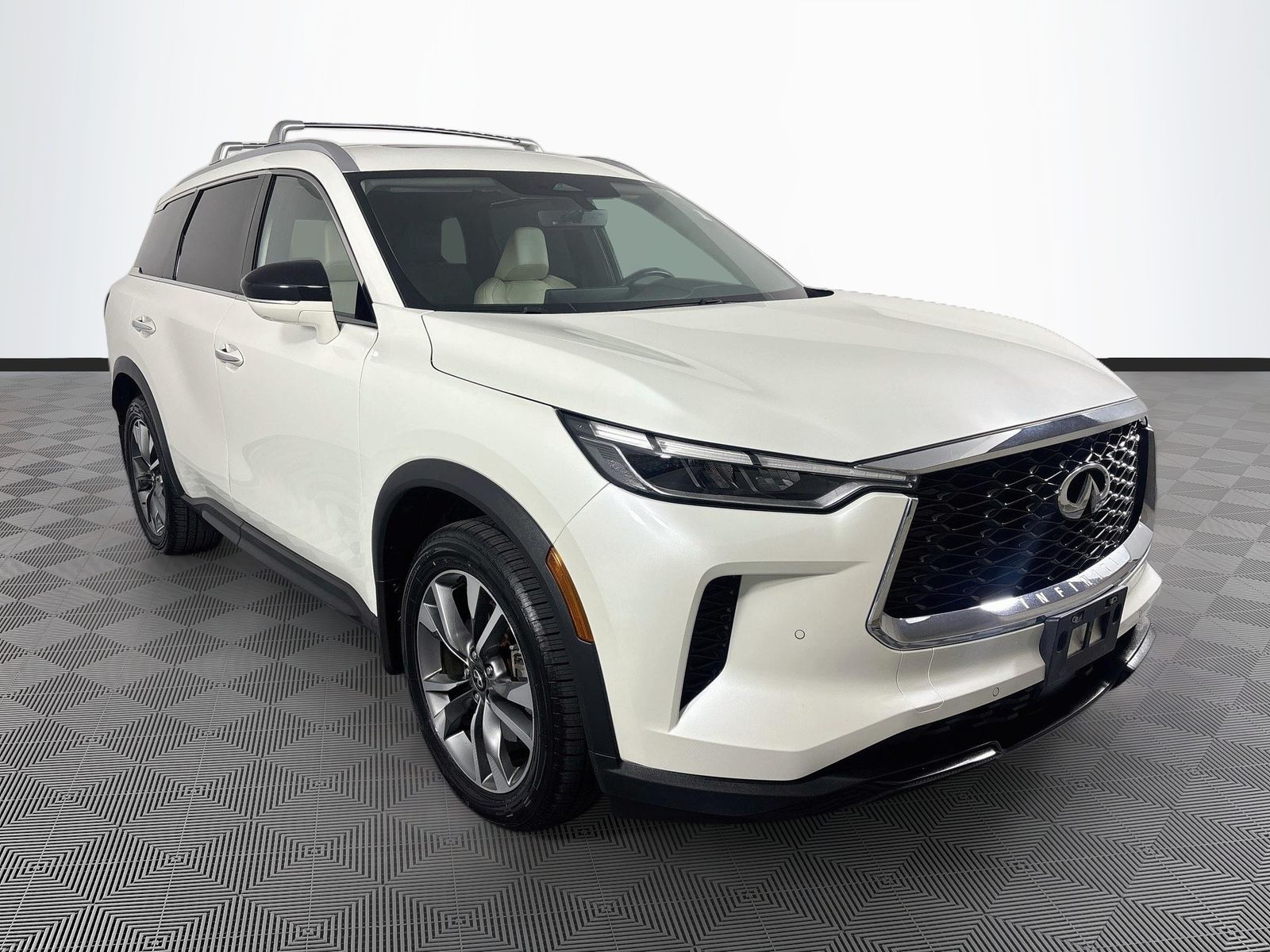 2023 INFINITI QX60 Luxe AWD    