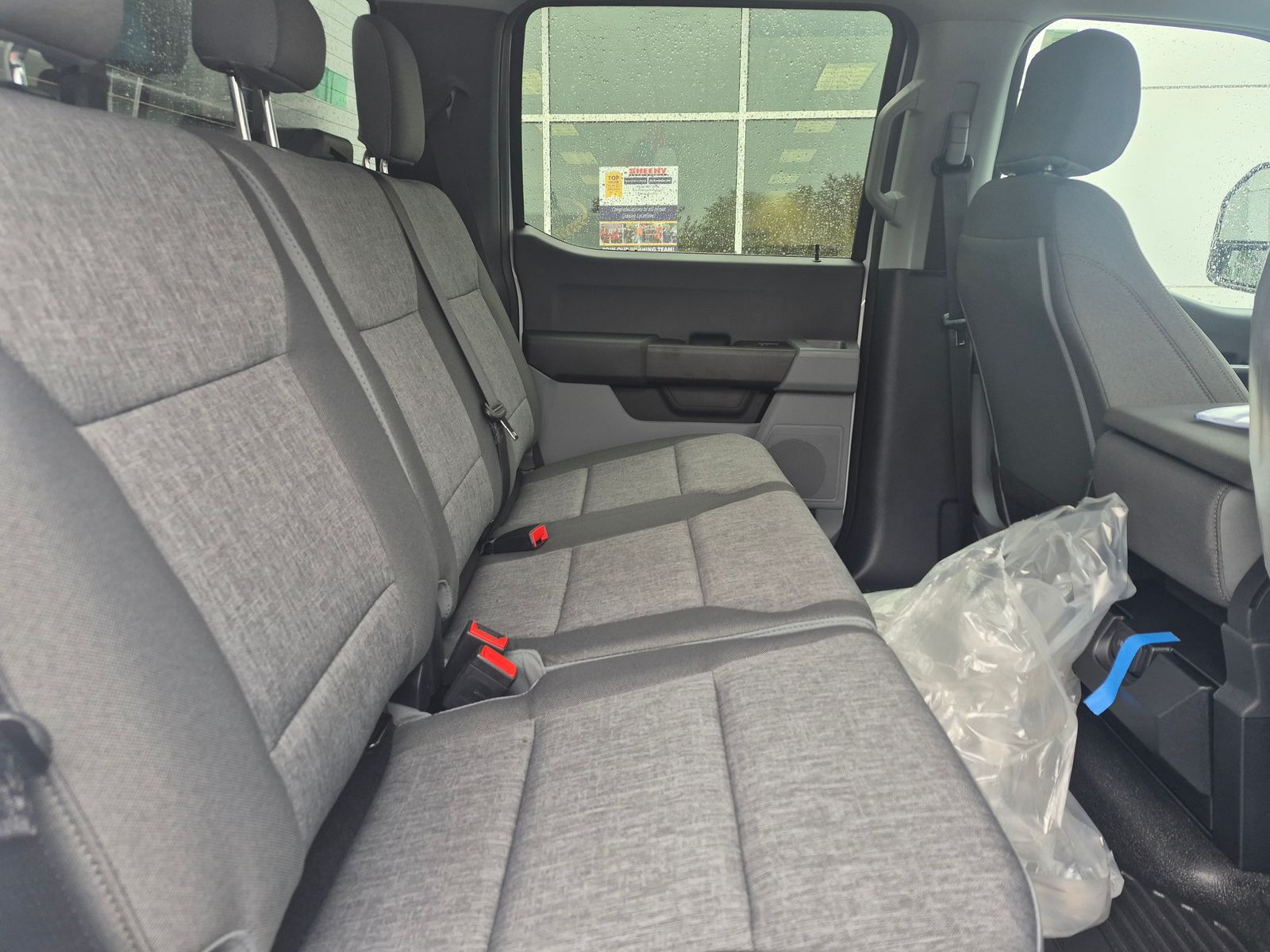 New 2026 Oxford White Ford XL SERVICE BODY image 3