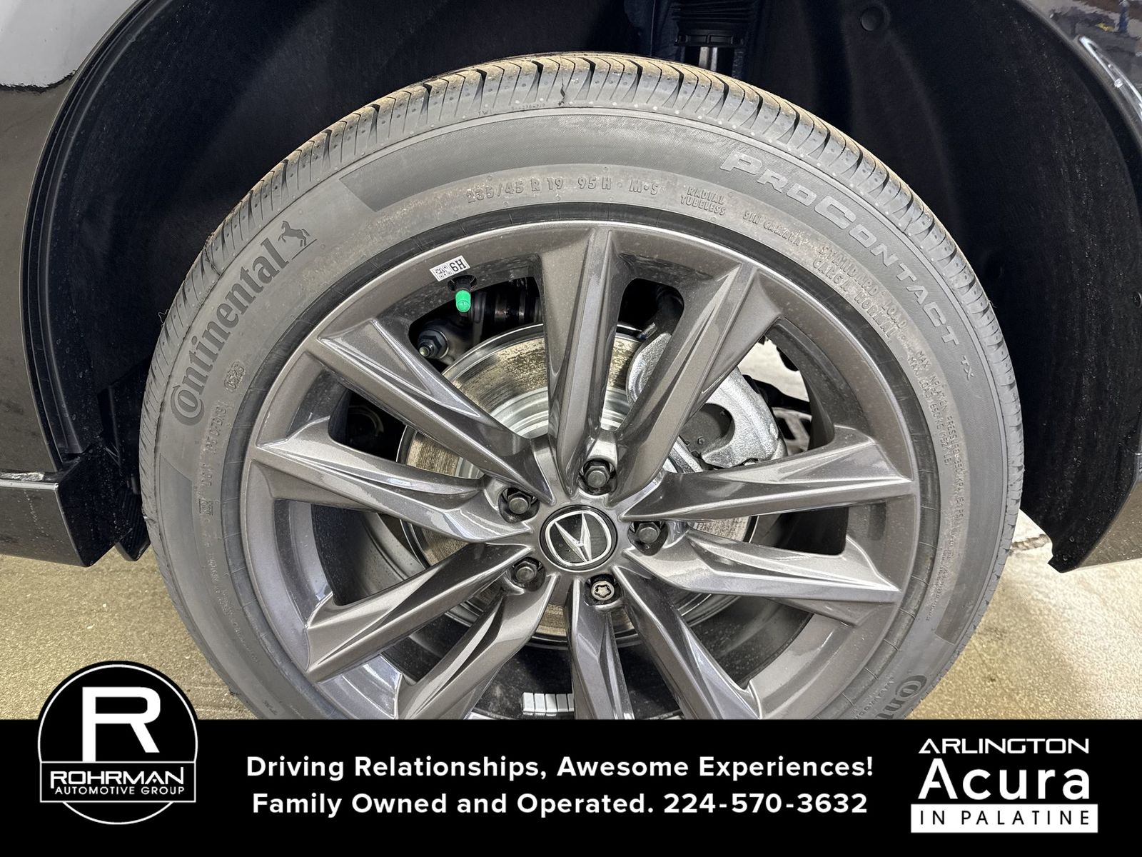 View vehicle photo 5