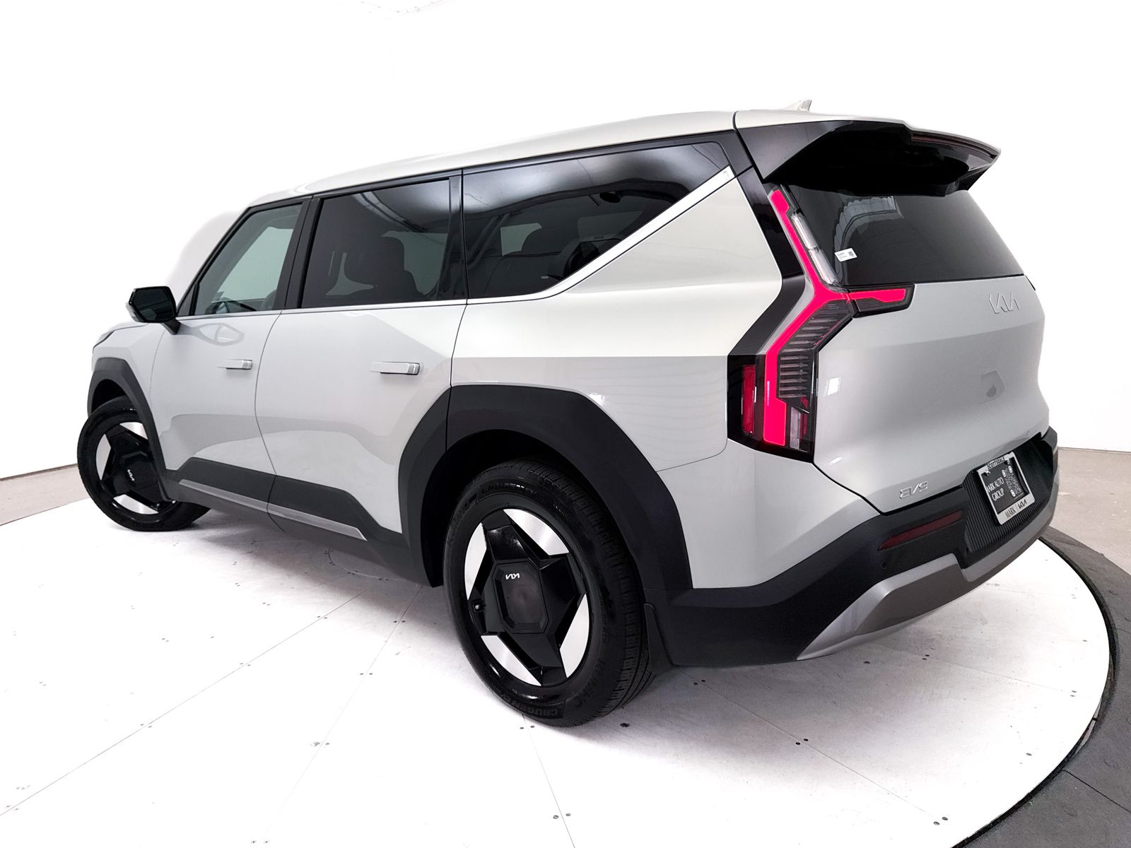 Certified 2024 Kia EV9 Light L/R with VIN KNDAB5S18R6033601 for sale in Scottsdale, AZ