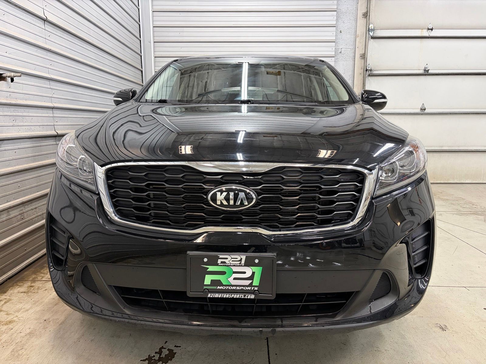 Photo 2 of 2019 Kia Sorento LX