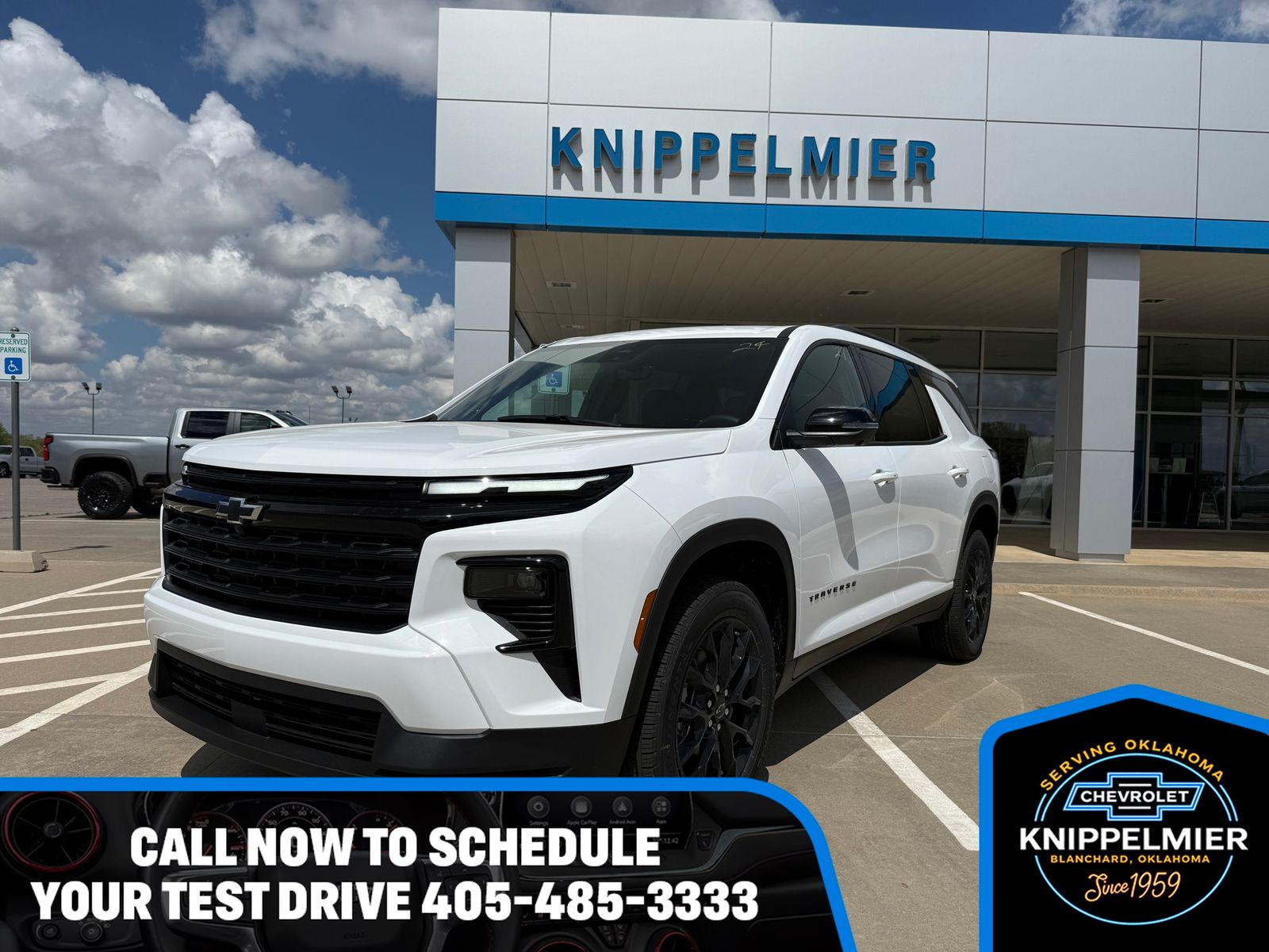 Summit White 2026 Chevrolet Traverse LT FWD SUV / Crossover Front-Wheel Drive 8-Speed Automatic