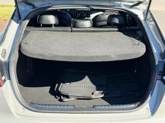 Used 2023 Ceramic White Kia GT-Line image 20