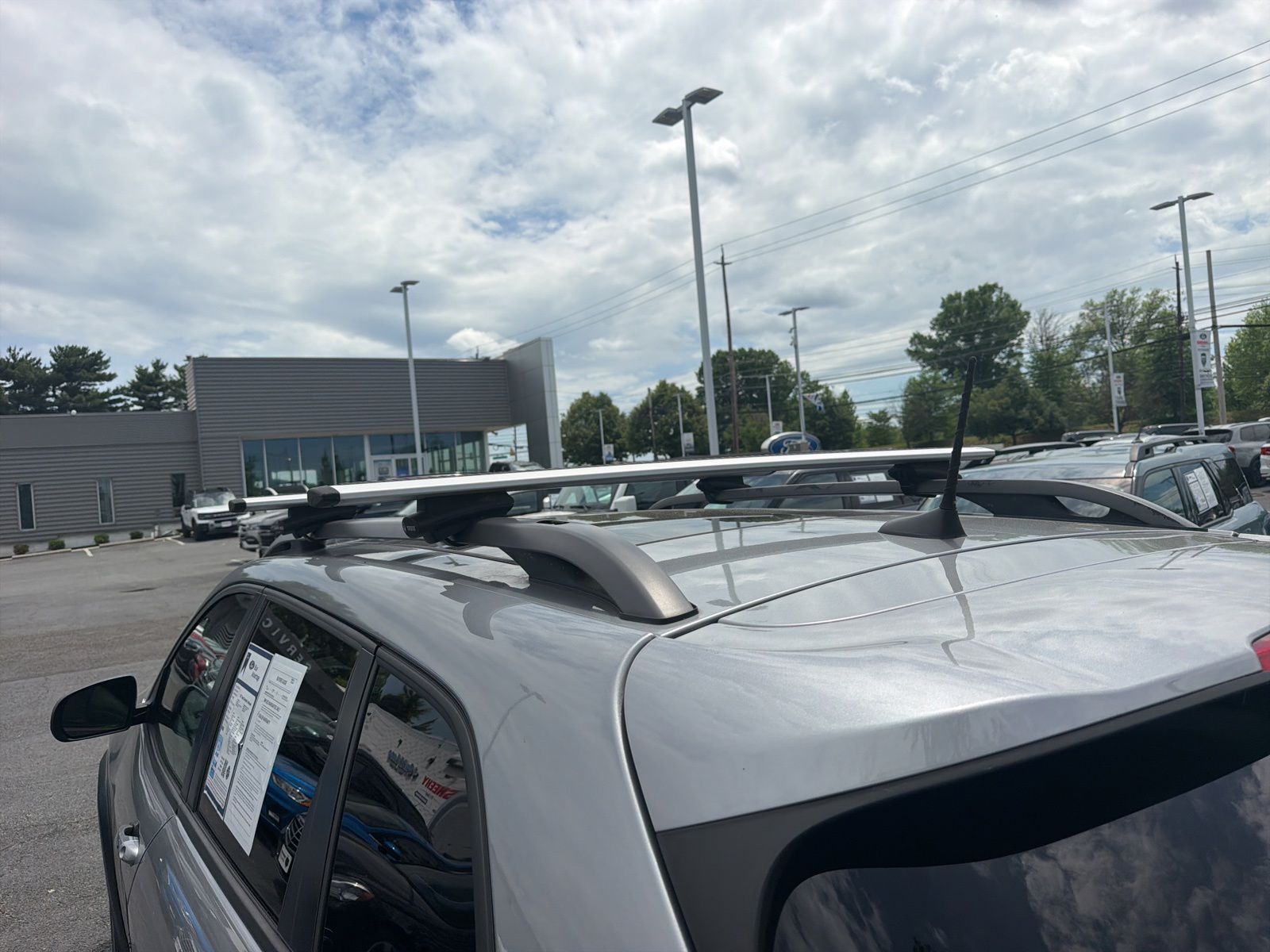 Used 2017 Billet Silver Metallic Clearcoat Jeep Trailhawk image 22