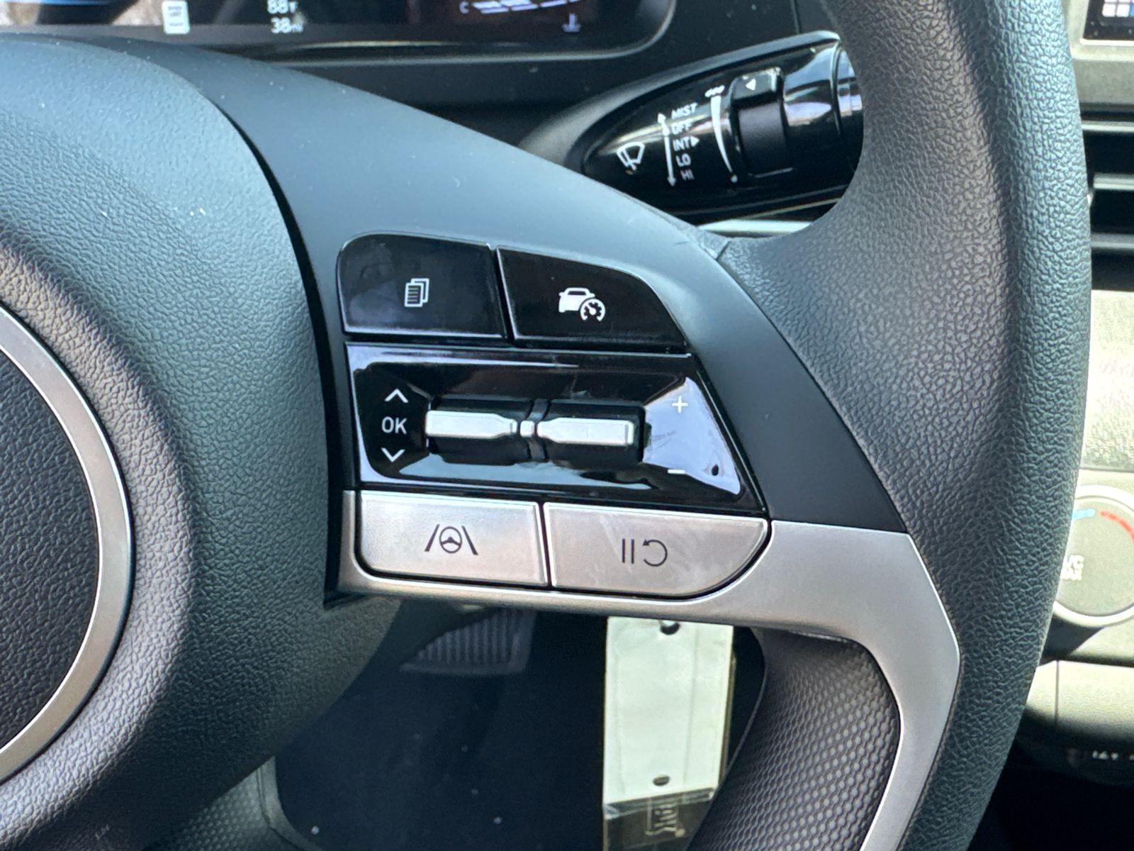 New 2026 Black HYUNDAI SE image 27